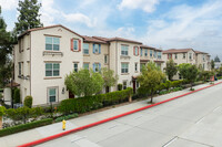 Palmera in Baldwin Park, CA - Foto de edificio - Building Photo