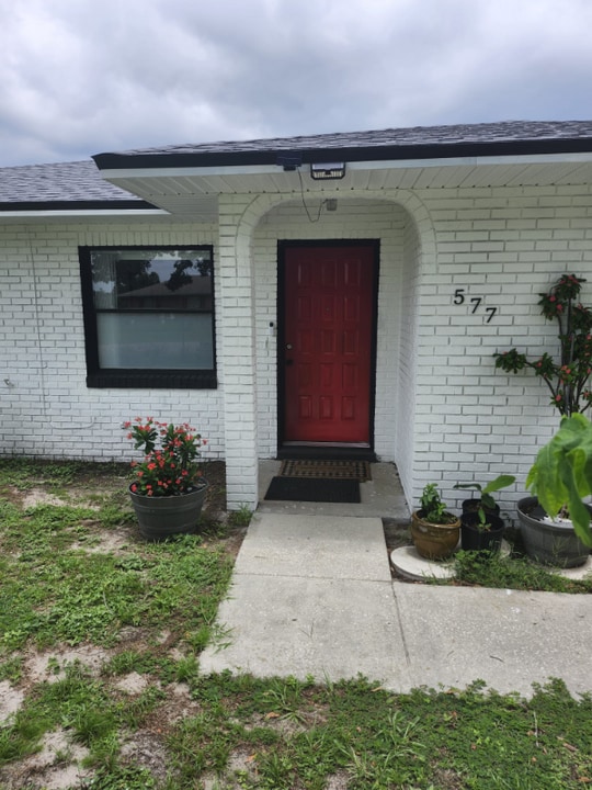 577 Marklen Loop in Polk City, FL - Building Photo