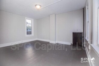 526 E Queen St in Chambersburg, PA - Building Photo - Building Photo
