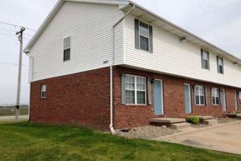 3407 Bohmer Dr, Unit 1 in Bloomington, IL - Foto de edificio