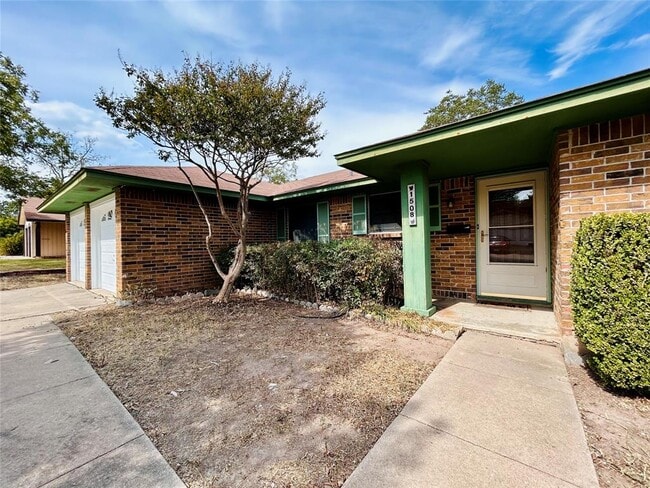 1508 Thornridge Rd in Austin, TX - Foto de edificio - Building Photo