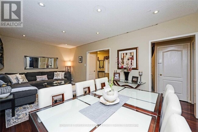 property at 15 Gold Hill Rd