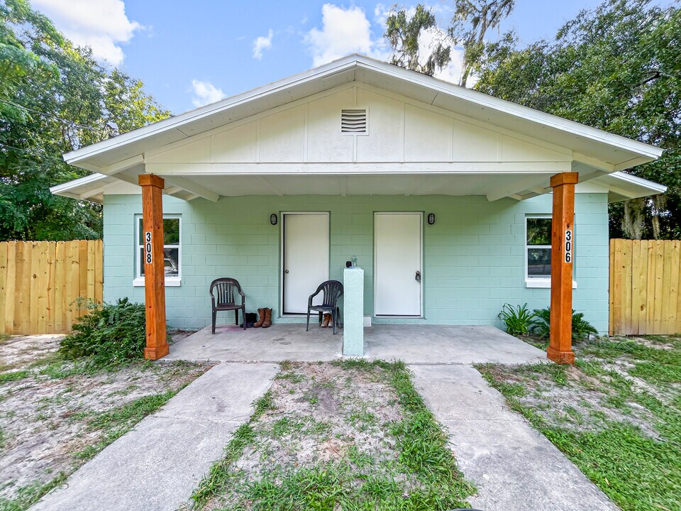 306 SW 19th St in Ocala, FL - Building Photo