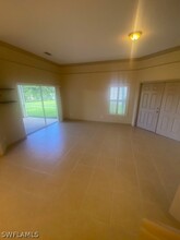 9159 Red Canyon Dr in Ft. Myers, FL - Foto de edificio - Building Photo