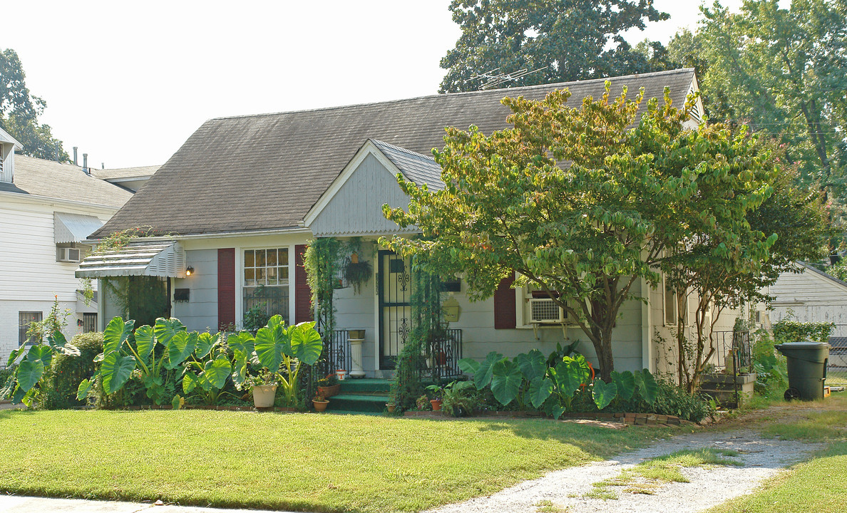 2293-2295 Monroe Ave in Memphis, TN - Building Photo