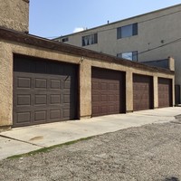 13822 Vanowen St in Van Nuys, CA - Building Photo - Building Photo