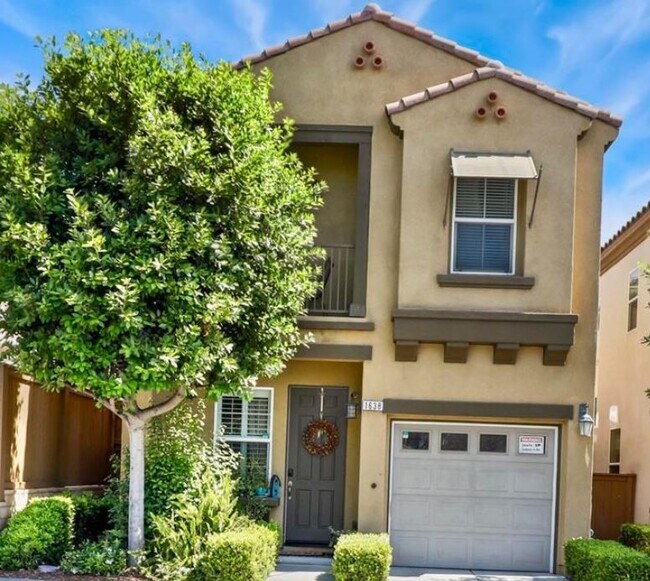1638 Calle Avila in Chula Vista, CA - Building Photo - Building Photo