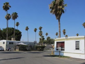 El Dorado Mobile Home Park in Lemoore, CA - Building Photo - Building Photo