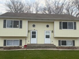 122 Jeffrey St, Unit 122JeffreySt in Chesterton, IN - Building Photo