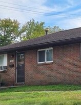 1310 Bellevue Ave in Akron, OH - Building Photo