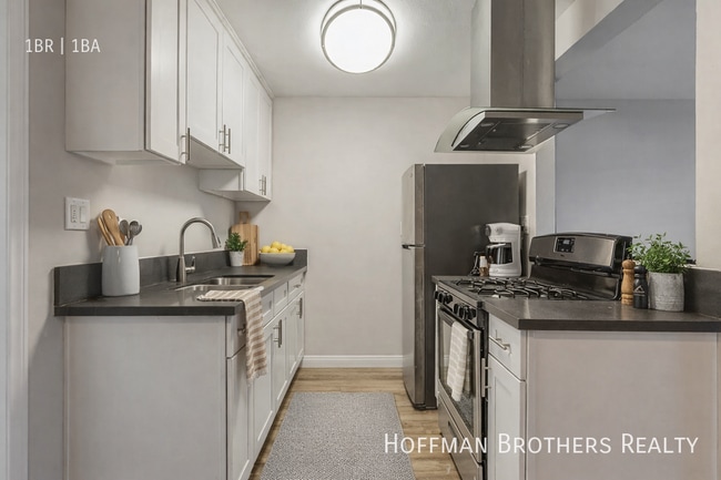 1495 N Peterson Ave in Long Beach, CA - Building Photo - Building Photo