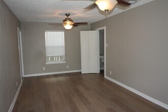 5400 Sheldon St in Houston, TX - Building Photo - Building Photo