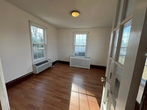 50 Cleveland Ave in Braintree, MA - Building Photo - Building Photo