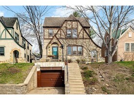 4143 17th Ave S, Unit Two in Minneapolis, MN - Building Photo