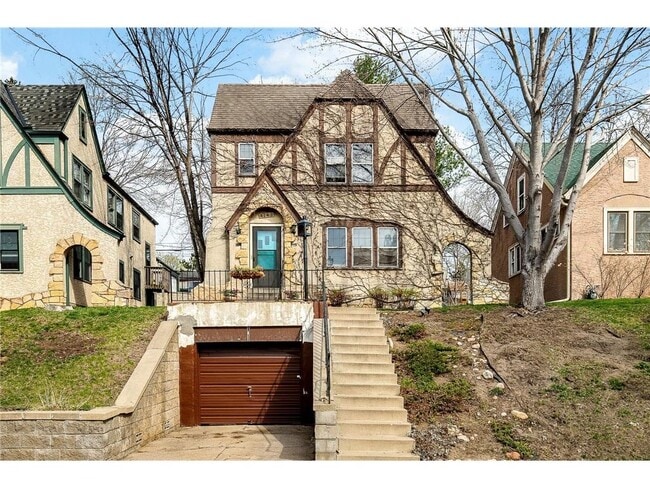 4143 17th Ave S, Unit Two