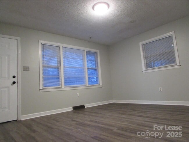 131 Butterfield Cir in Statesville, NC - Building Photo - Building Photo