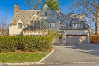 107 Clinton Ave in Montclair, NJ - Building Photo - Building Photo