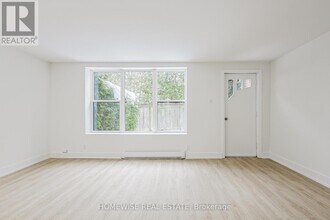 100 Liberty St N in Clarington, ON - Building Photo - Building Photo