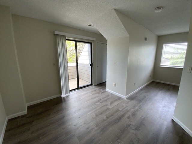 12474 W Nevada Pl, Unit 210 in Lakewood, CO - Foto de edificio - Building Photo
