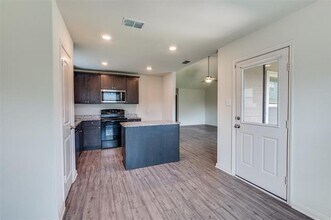 8308 Smokey Creek Pass in Fort Worth, TX - Building Photo - Building Photo