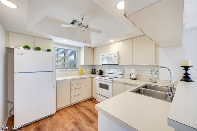 property at 1645 Spoonbill Ln