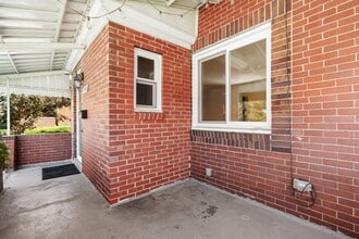 1560 Hawthorne St in Pittsburgh, PA - Building Photo - Building Photo