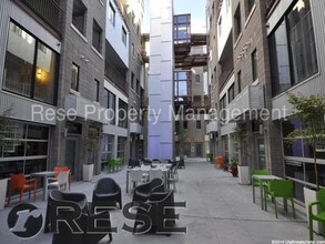 360 W Broadway-Unit -235 in Salt Lake City, UT - Foto de edificio - Building Photo