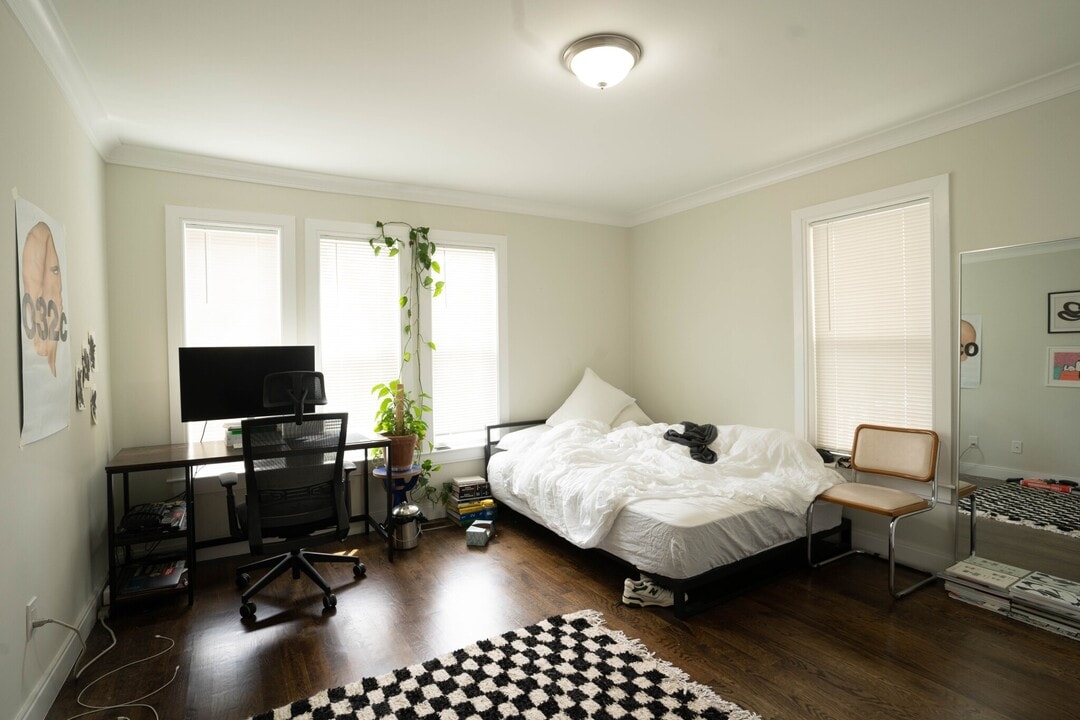 15 Pomeroy St, Unit 1 in Boston, MA - Building Photo