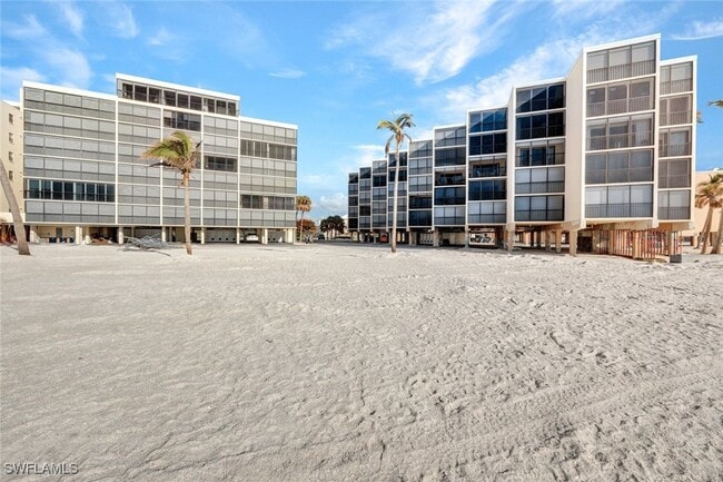 25820 Hickory Blvd in Bonita Springs, FL - Building Photo - Building Photo