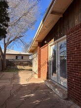 912 Harvard St in Clovis, NM - Building Photo - Building Photo