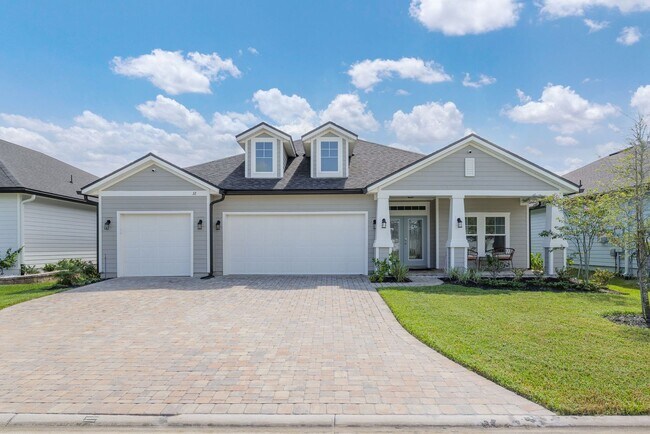 property at 32 Trewin Cir