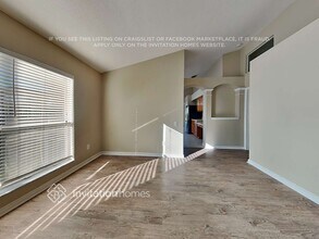 11610 Misty Isle Ln in Riverview, FL - Building Photo - Building Photo