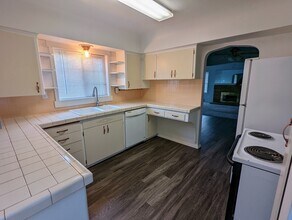 2310 W Kiernan Ave in Spokane, WA - Building Photo - Building Photo