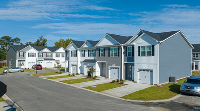 Beckington in Leland, NC - Foto de edificio - Building Photo