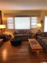 90 Mohawk Ave in East Atlantic Beach, NY - Building Photo - Building Photo