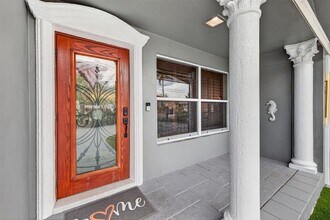 2407 NE 17th Terrace in Wilton Manors, FL - Building Photo - Building Photo