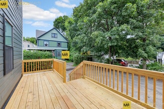 73-75 Lexington St, Unit 2 in Waltham, MA - Building Photo - Building Photo