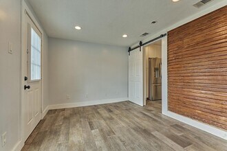 711 Granberry St in Humble, TX - Building Photo - Building Photo