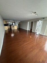 2222 Detroit Ave in Cleveland, OH - Building Photo - Building Photo