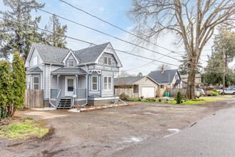 1144 SE 85th Ave, Unit Vic II in Portland, OR - Foto de edificio - Building Photo