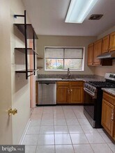 10613 Montrose Ave in Bethesda, MD - Building Photo - Building Photo