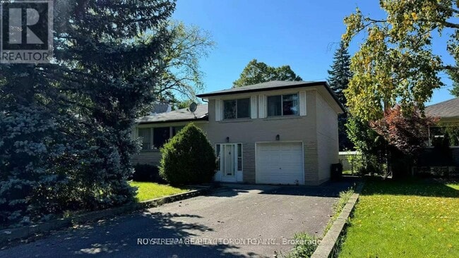 property at 14 Whitelock Crescent