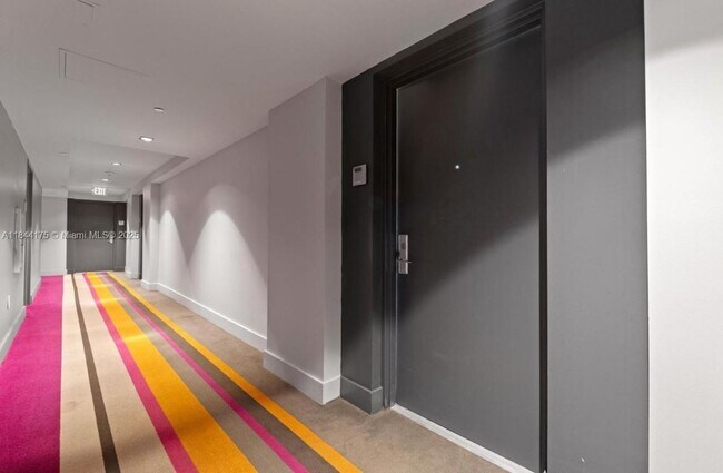 55 SE 6th St in Miami, FL - Building Photo - Building Photo