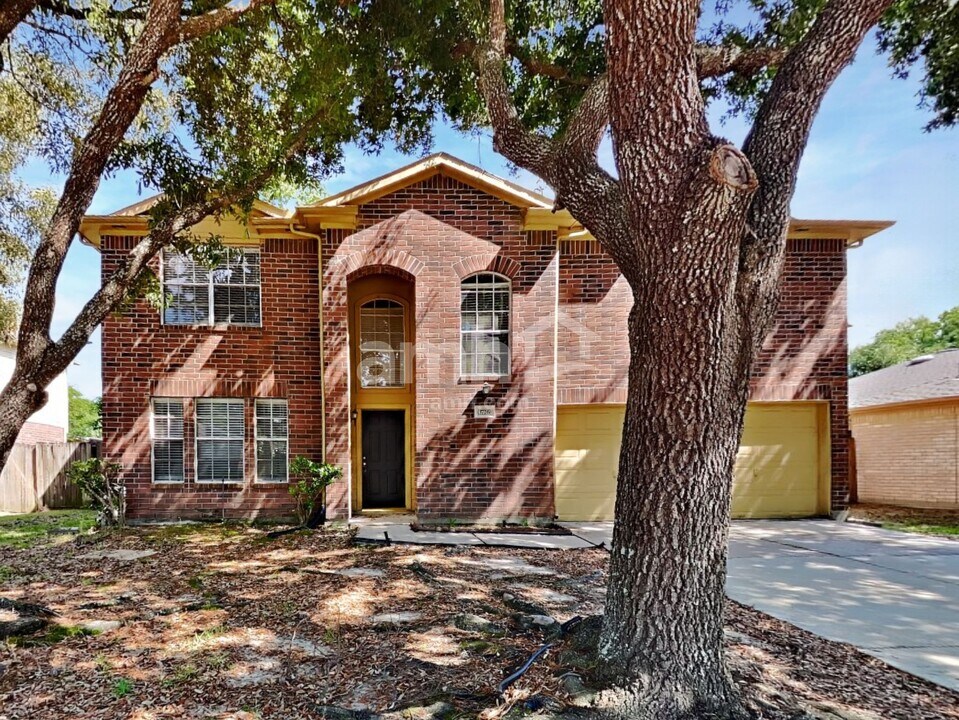 3726 Liles Ln in Humble, TX - Building Photo