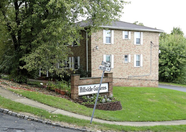 Hillside Gardens in Rockaway, NJ - Foto de edificio - Building Photo