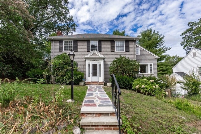 property at 11 Sunhill Ln