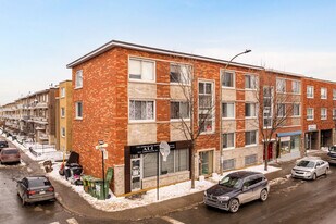 745 de Liège O in Montréal, QC - Building Photo