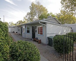 695-699 El Camino Ave in Sacramento, CA - Building Photo