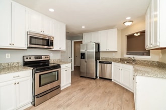 3474 Whisperwood Ct NW in Marietta, GA - Building Photo - Building Photo