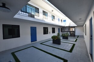 3415 London Street in Los Angeles, CA - Building Photo